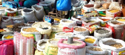 नेपालमा खाद्य वस्तुको मूल्य वृद्धि: किन बढ्दैछ दाल, चामल र तेलको भाउ?